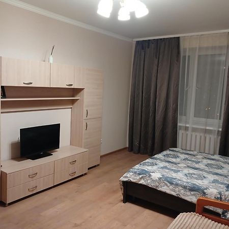 Apartamento Cosy Flat Kiev Exterior foto