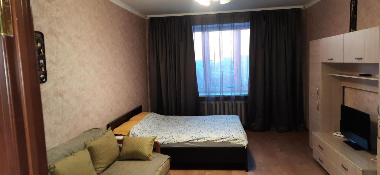 Apartamento Cosy Flat Kiev Exterior foto
