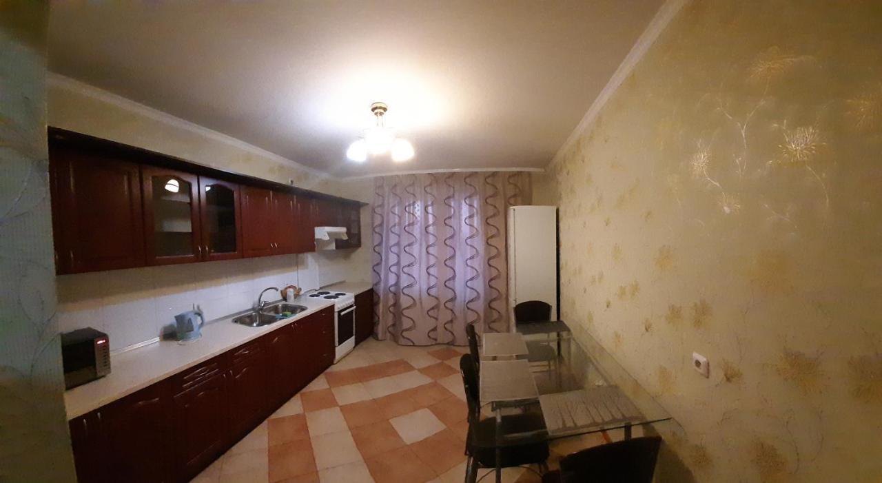 Apartamento Cosy Flat Kiev Exterior foto