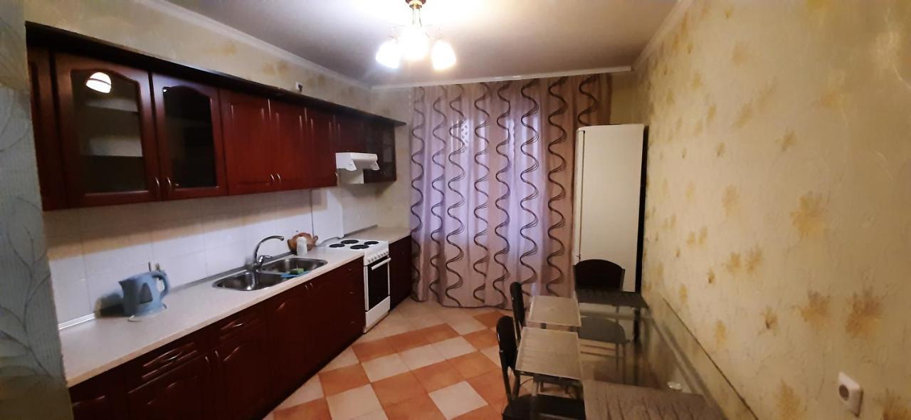 Apartamento Cosy Flat Kiev Exterior foto
