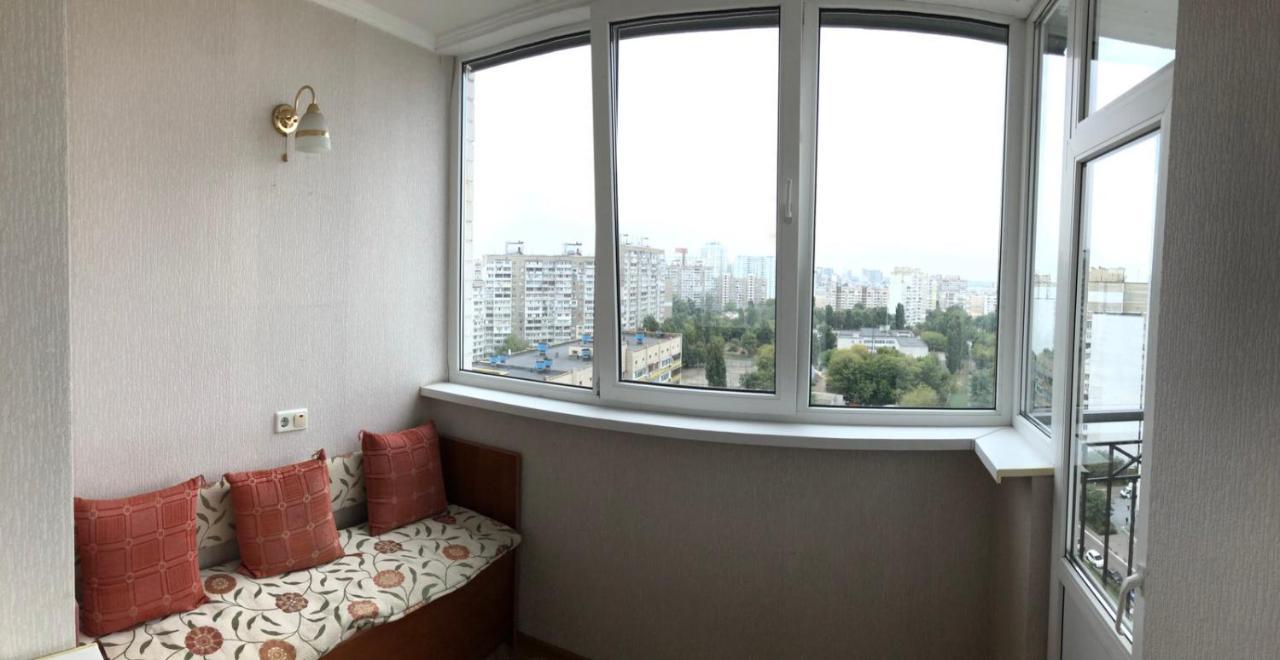 Apartamento Cosy Flat Kiev Exterior foto