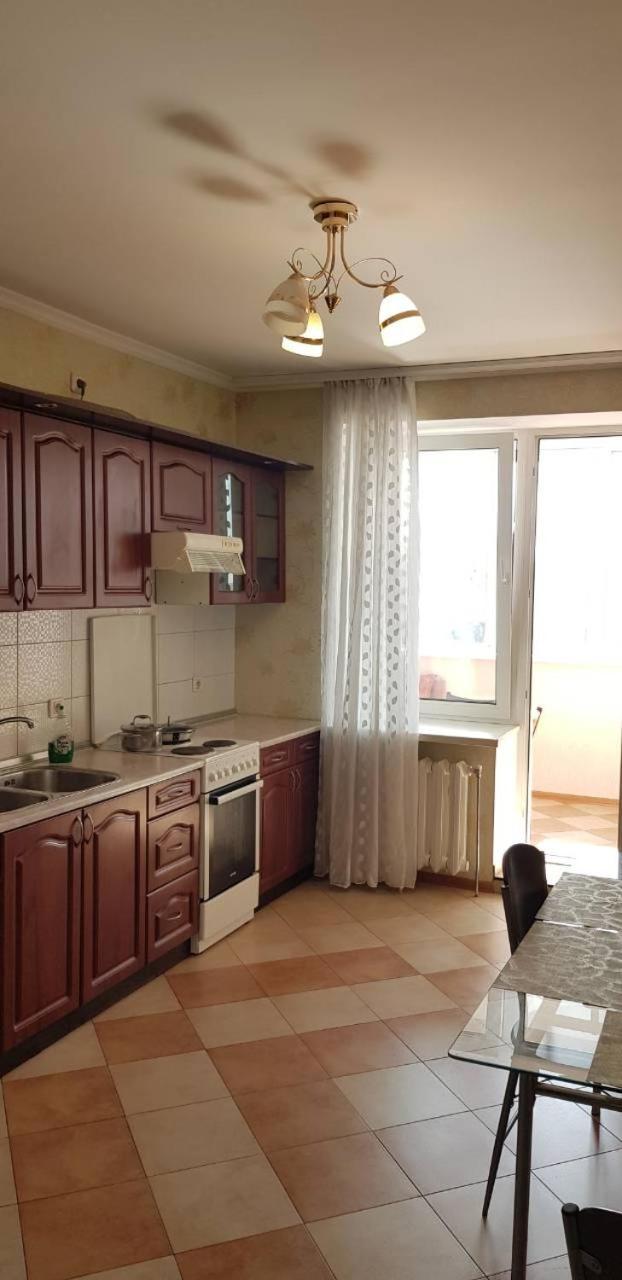 Apartamento Cosy Flat Kiev Habitación foto